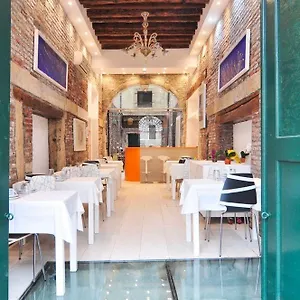 al-mascaron-ridente.hotelslidodijesolo.com/